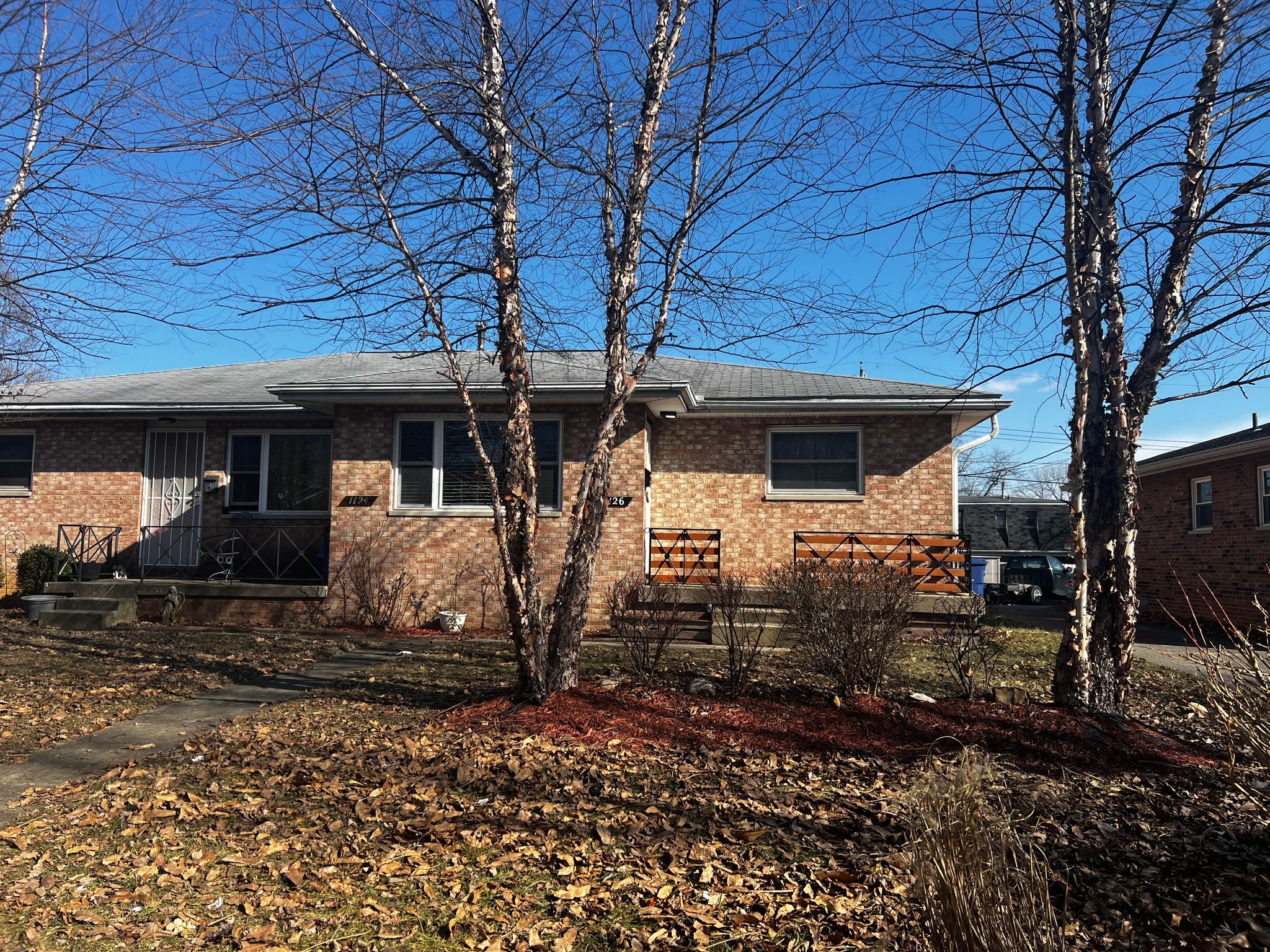 1126 McCarley Dr W